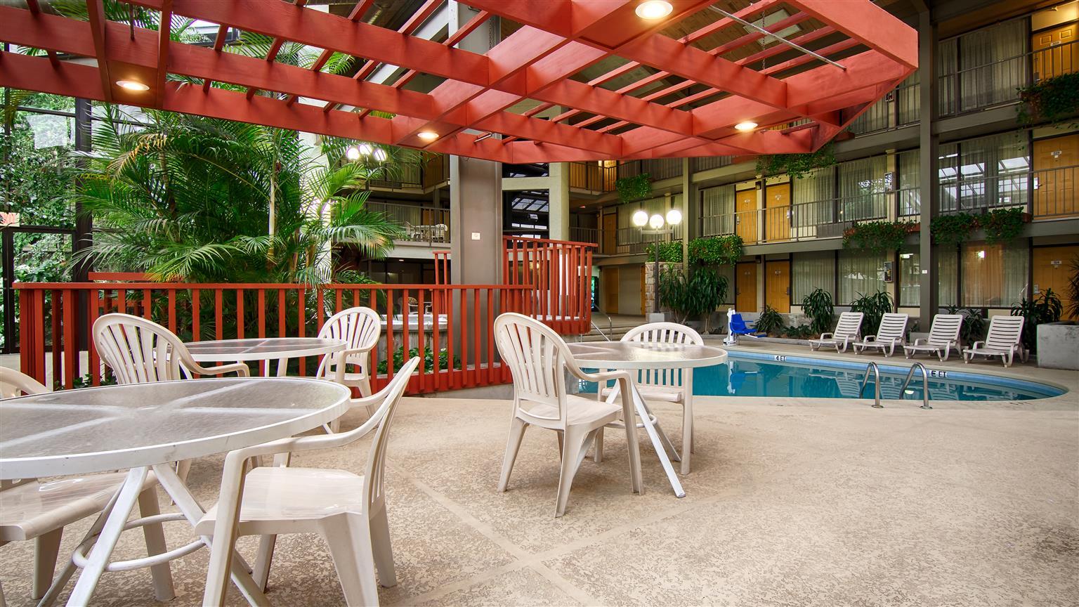 פיג'ן פורג' Best Western Toni Inn מראה חיצוני תמונה