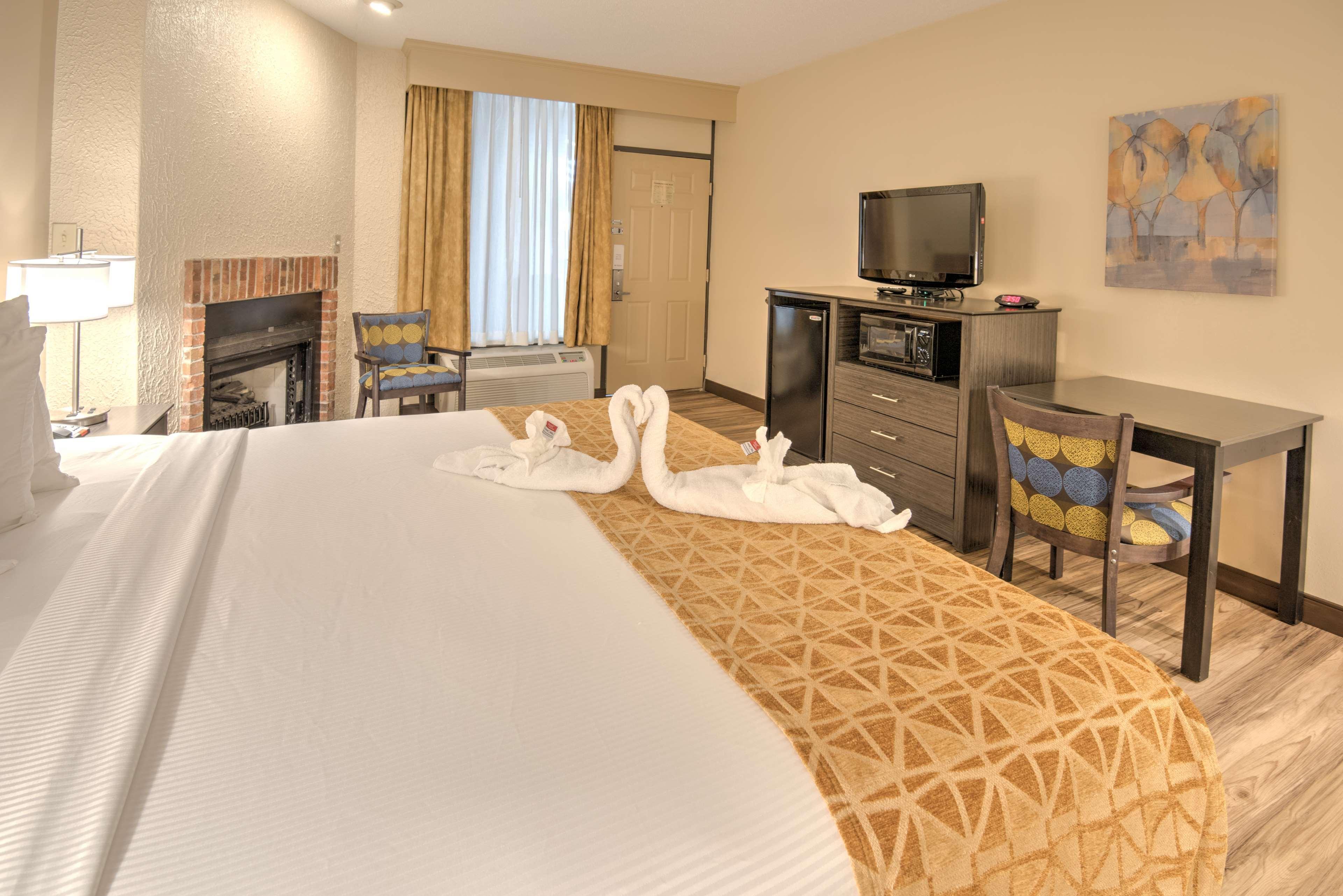פיג'ן פורג' Best Western Toni Inn מראה חיצוני תמונה