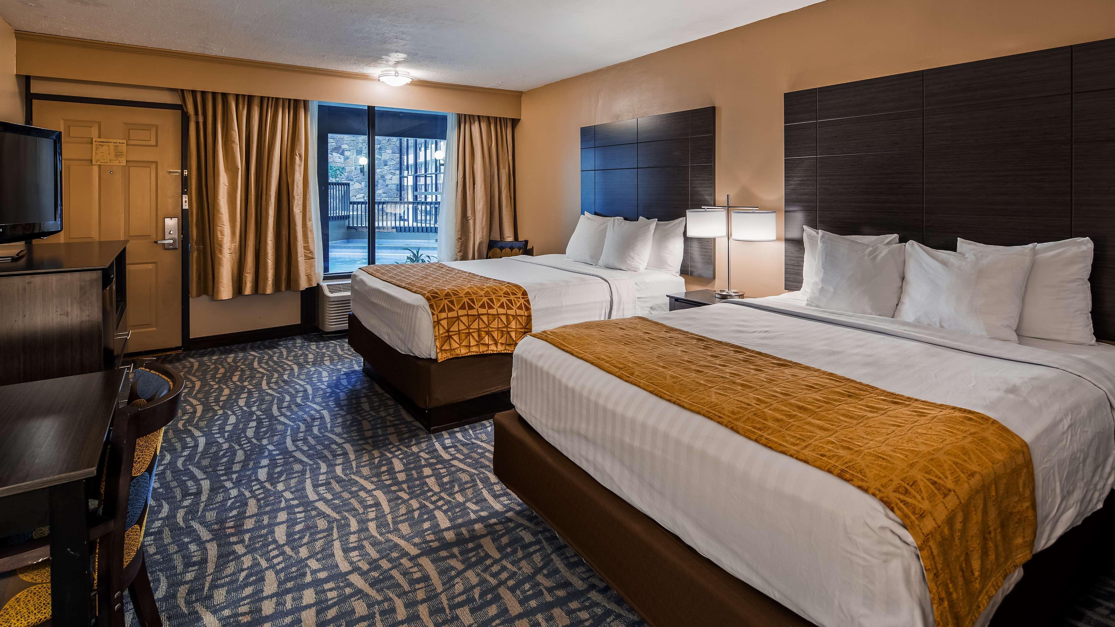 פיג'ן פורג' Best Western Toni Inn מראה חיצוני תמונה
