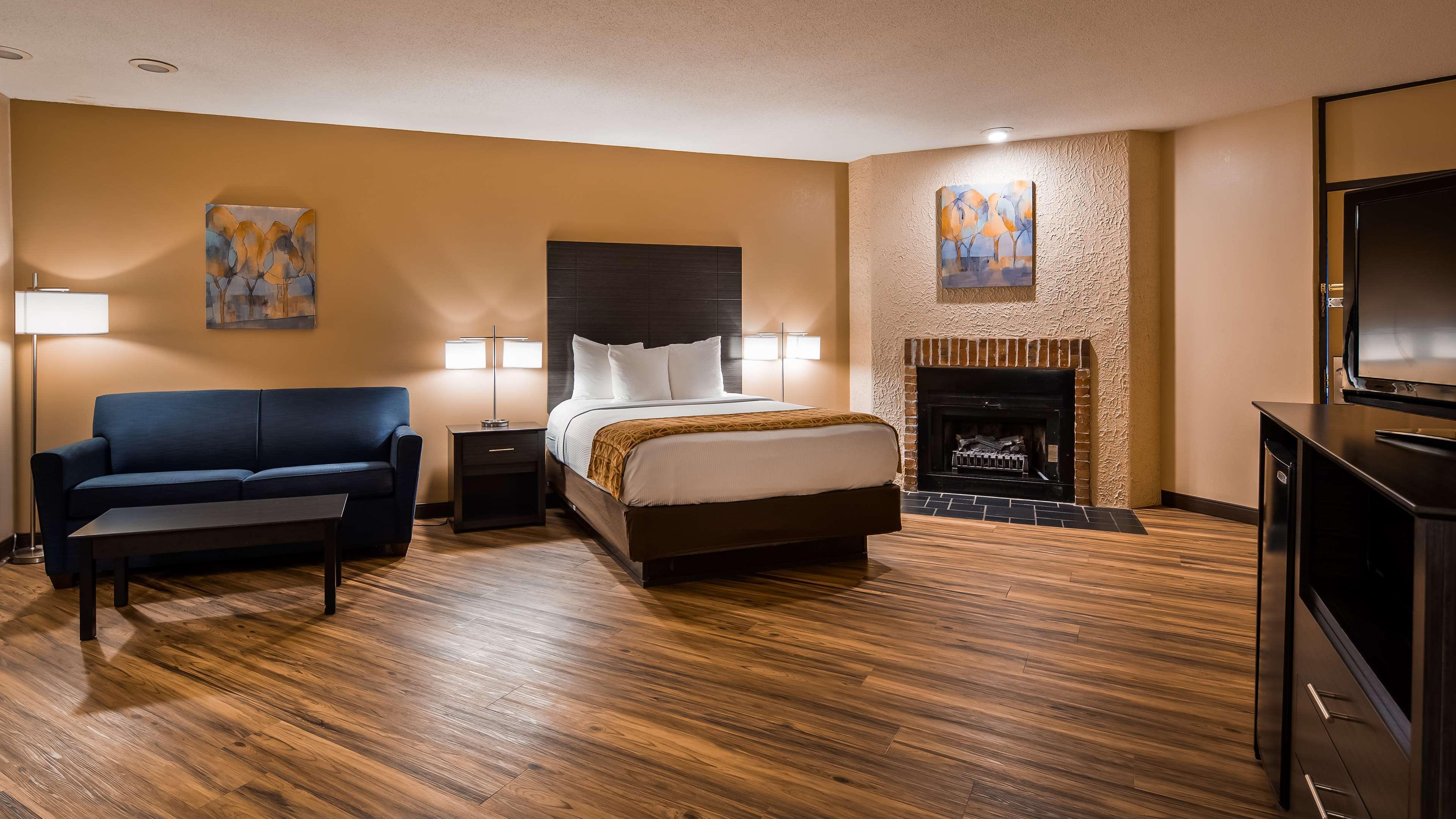פיג'ן פורג' Best Western Toni Inn מראה חיצוני תמונה