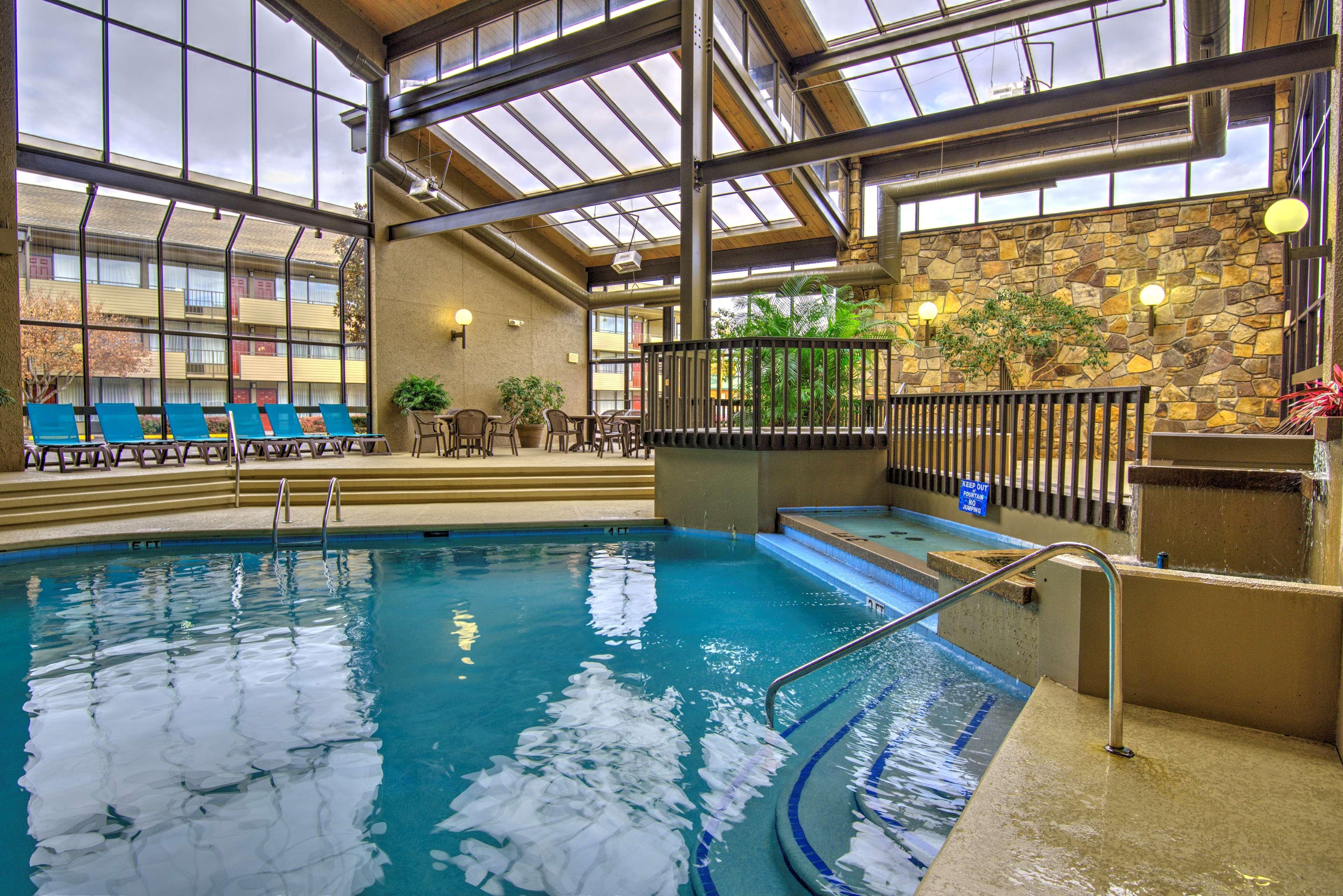 פיג'ן פורג' Best Western Toni Inn מראה חיצוני תמונה