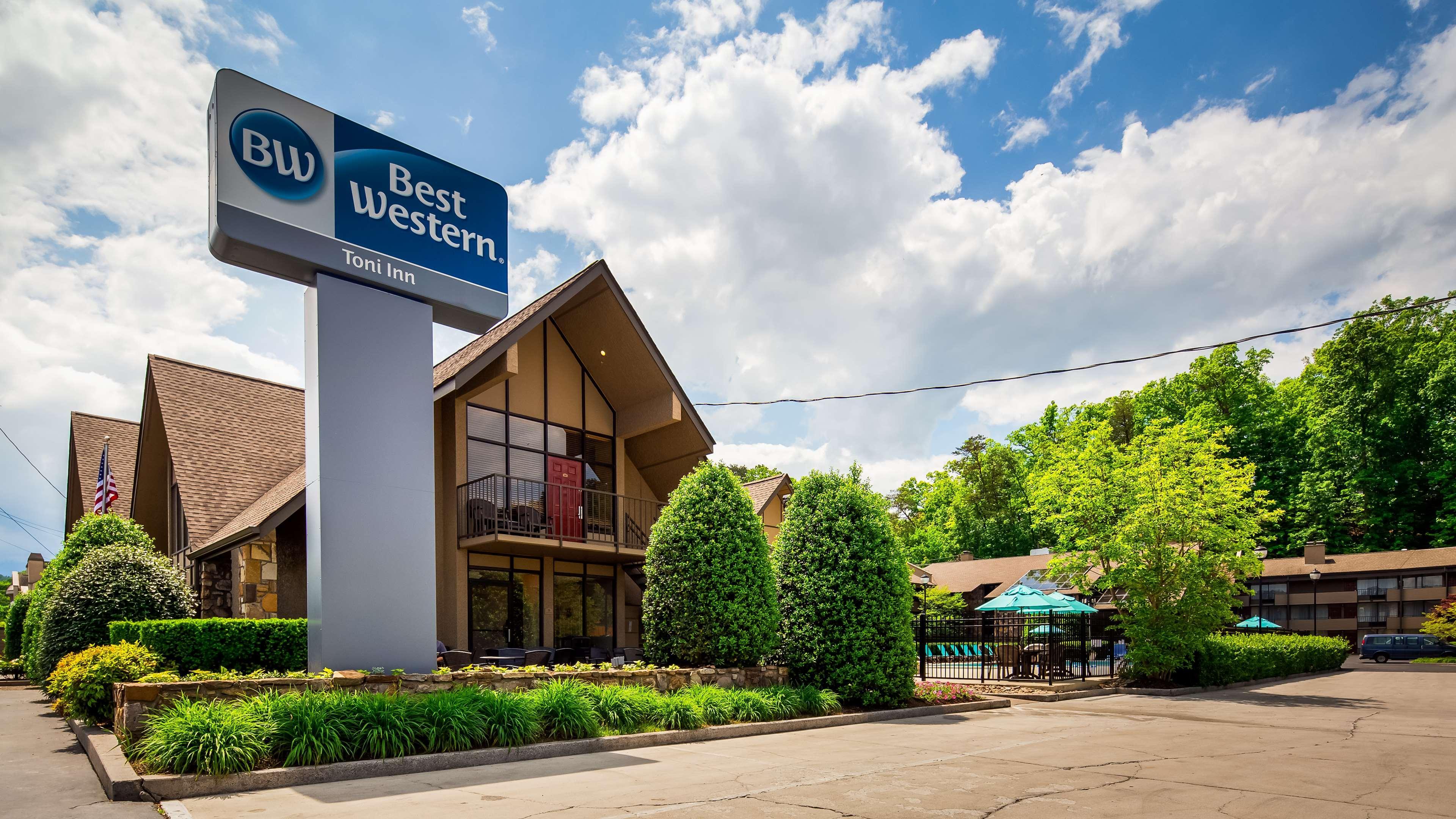 פיג'ן פורג' Best Western Toni Inn מראה חיצוני תמונה