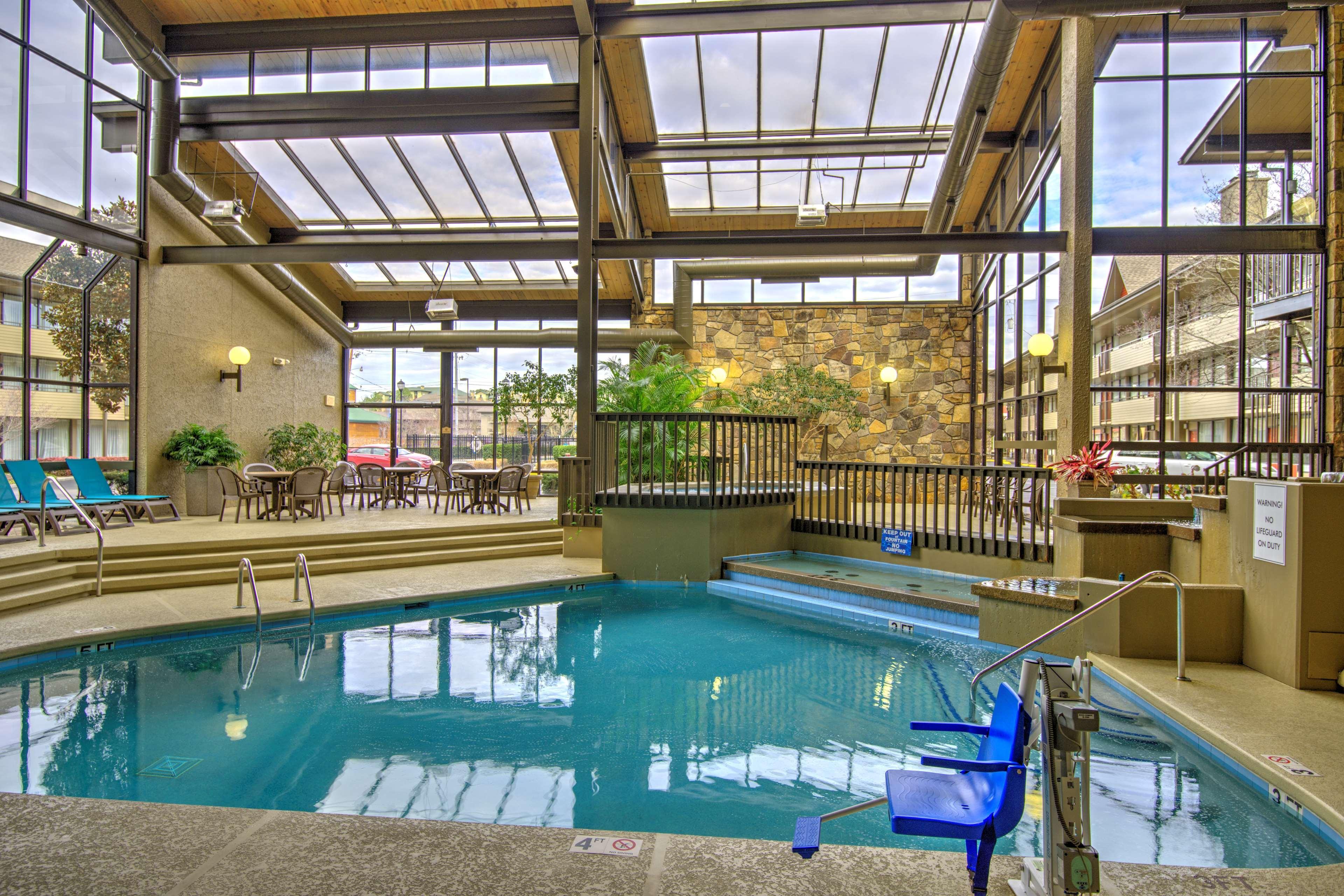 פיג'ן פורג' Best Western Toni Inn מראה חיצוני תמונה