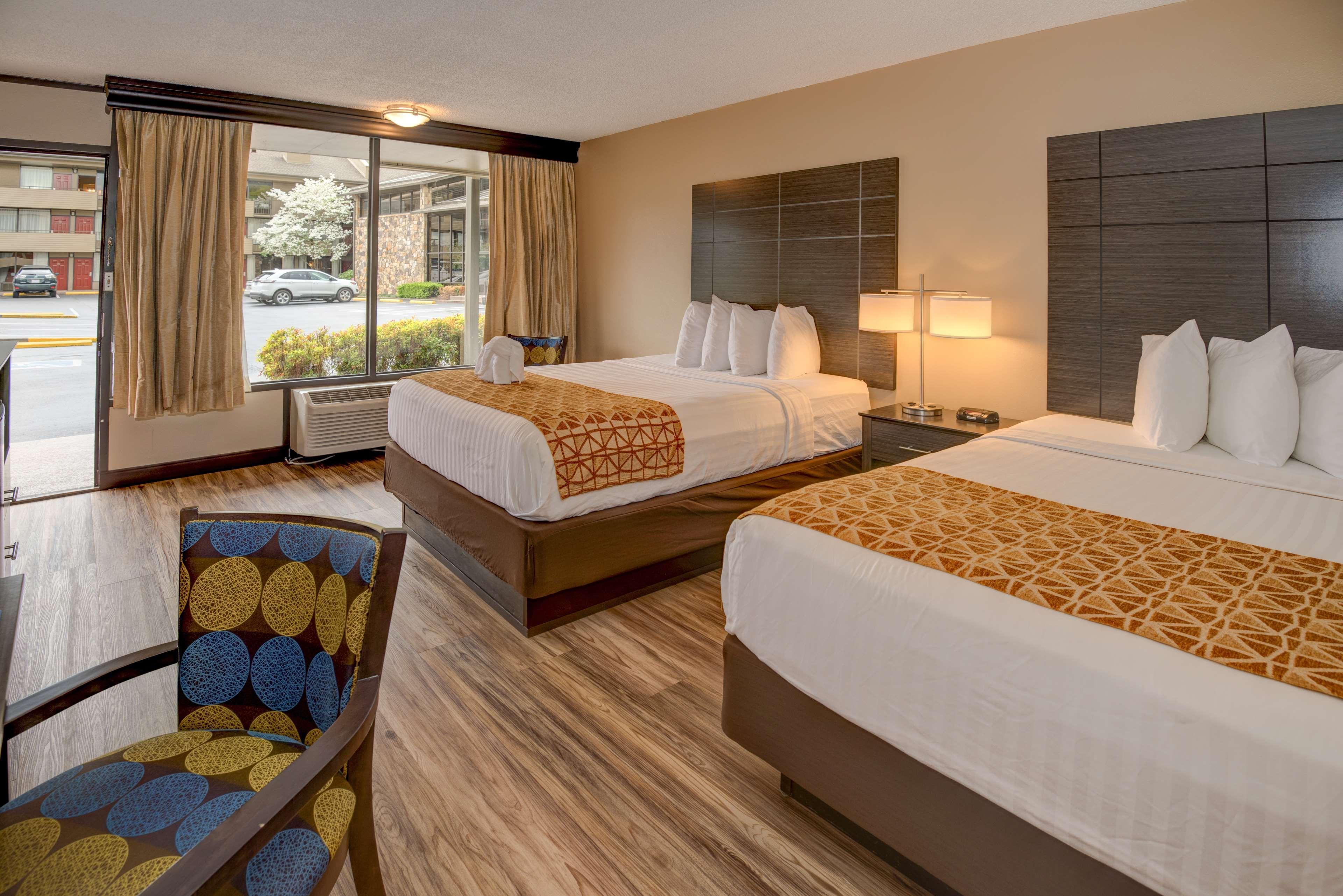 פיג'ן פורג' Best Western Toni Inn מראה חיצוני תמונה