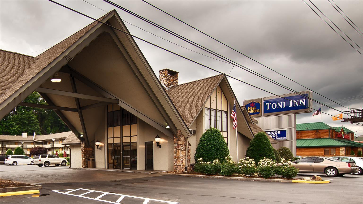 פיג'ן פורג' Best Western Toni Inn מראה חיצוני תמונה